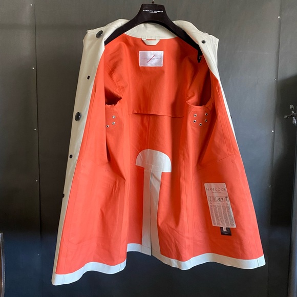 Hancock raincoat - Picture 10 of 12